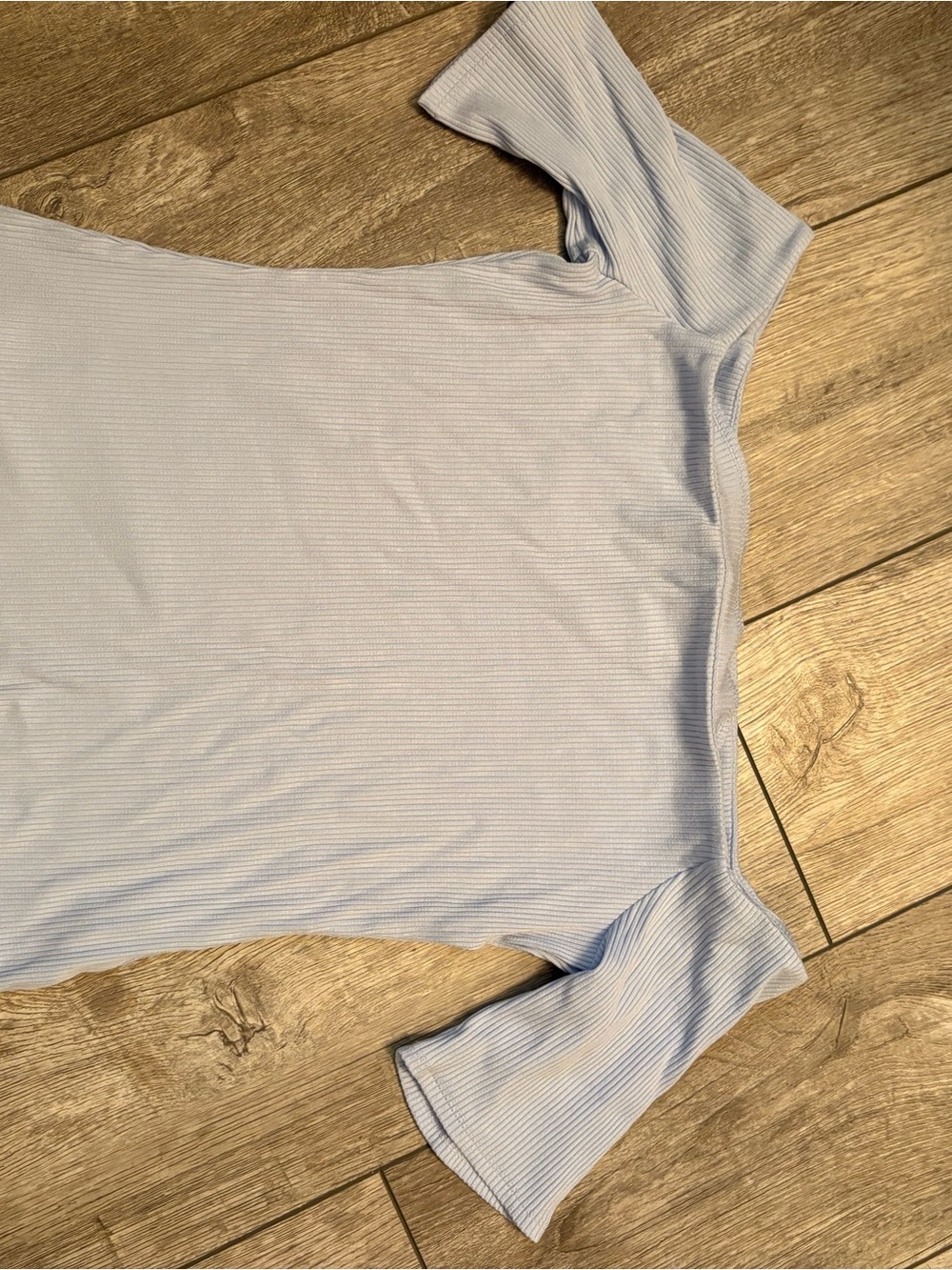 H&M Light Blue Off-Shoulder Ruffled Sleeve Top - Picture 2 of 2